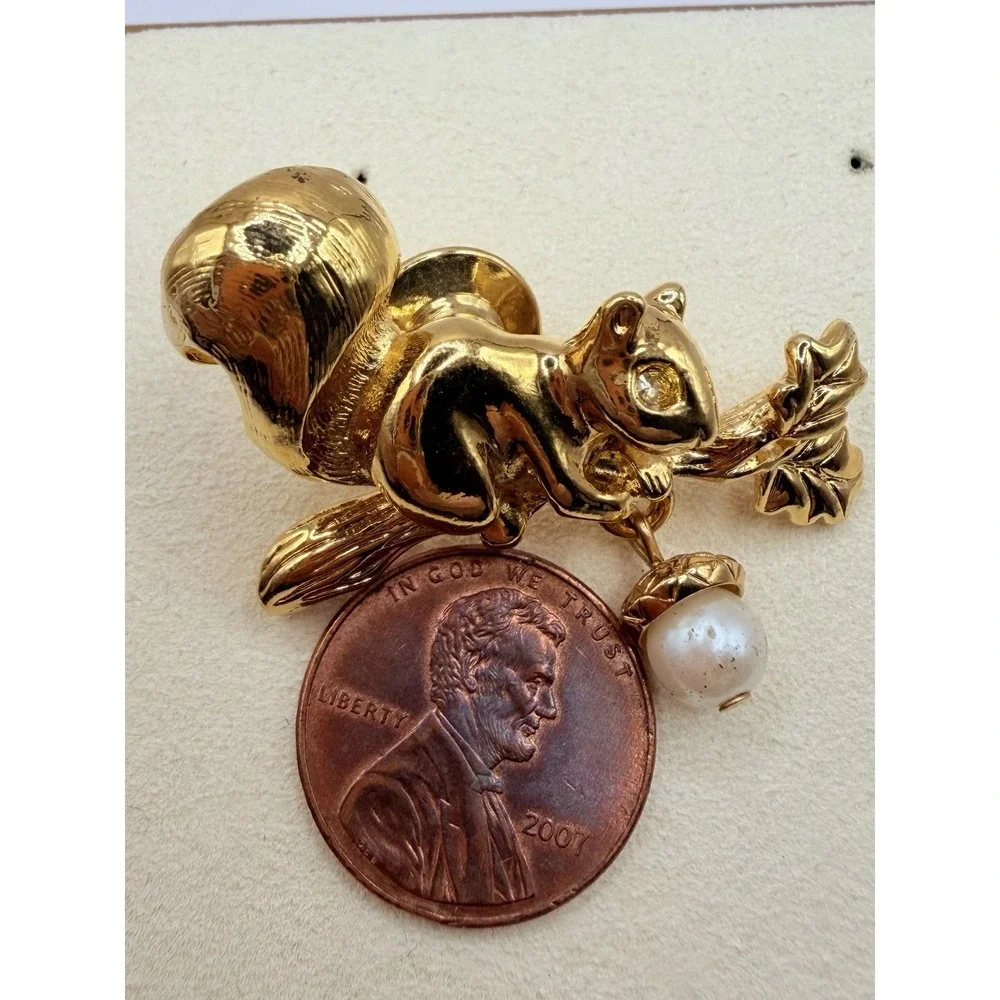 Avon this vintage